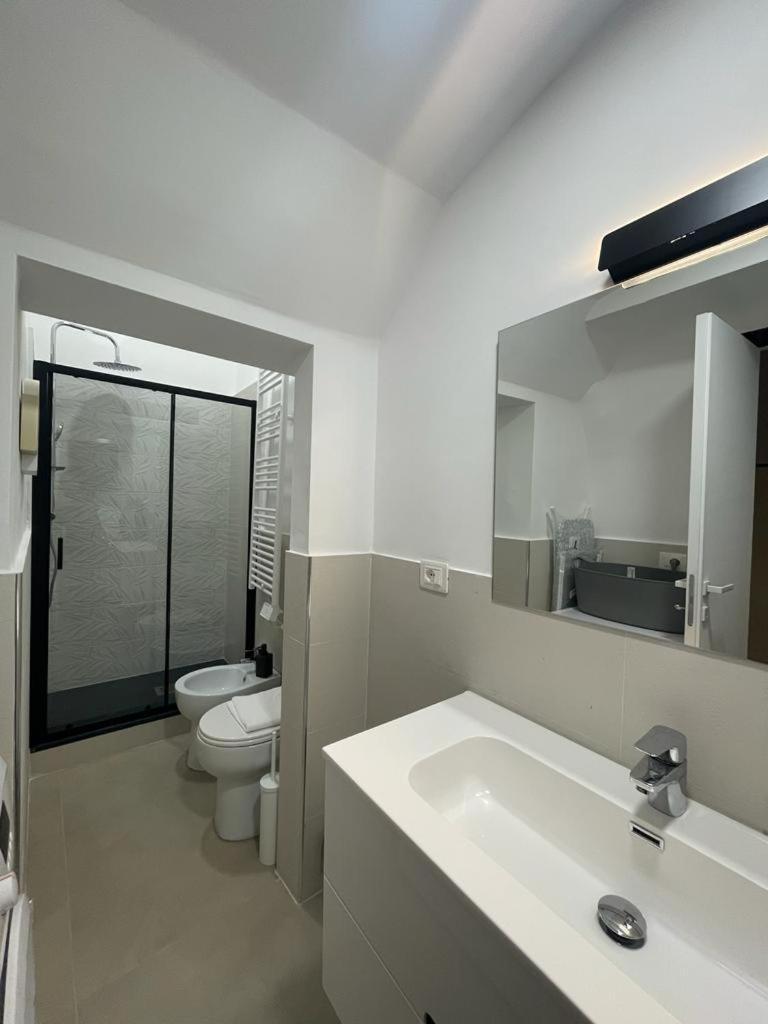 Happy Family Apartments Il Doge Genoa Bagian luar foto